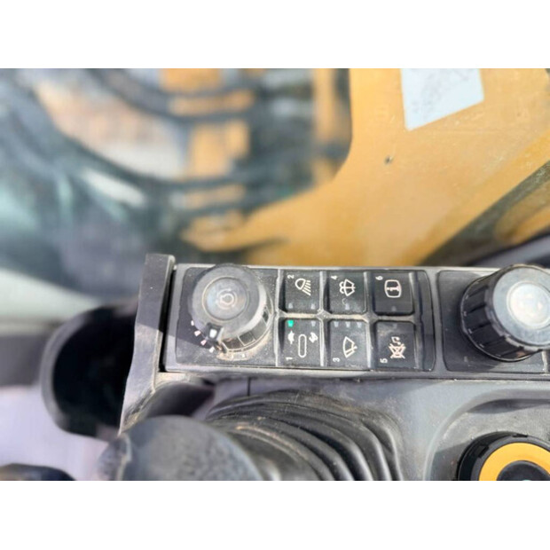 2020 Caterpillar 330-46814127