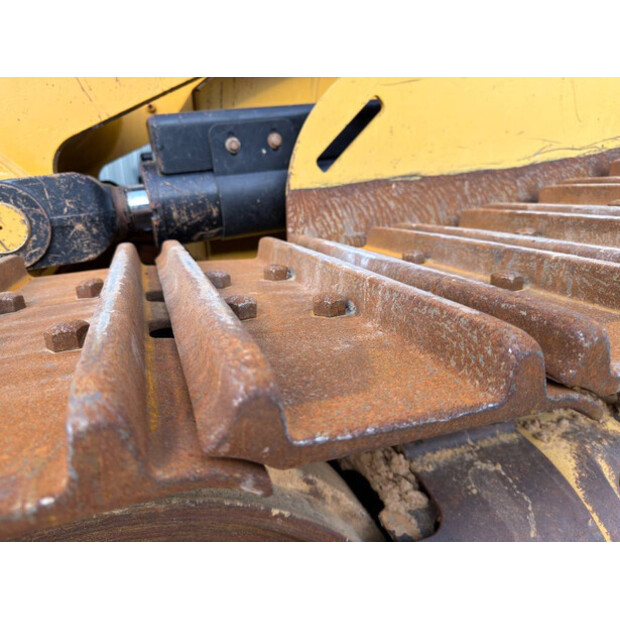 2016 Caterpillar 963K-46814334