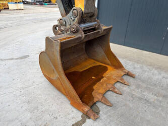 2014-liebherr-r922slc-1447304-46814409