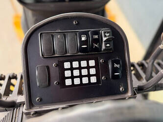 2010-volvo-g930-ce-1447313-46814793