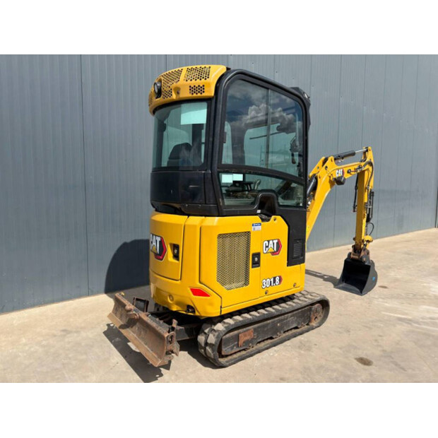 2021 Caterpillar 301.8-46814809