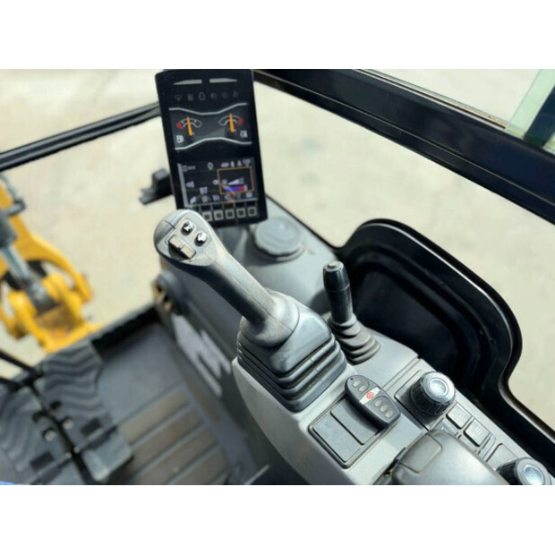 2021 Caterpillar 301.8-46814834