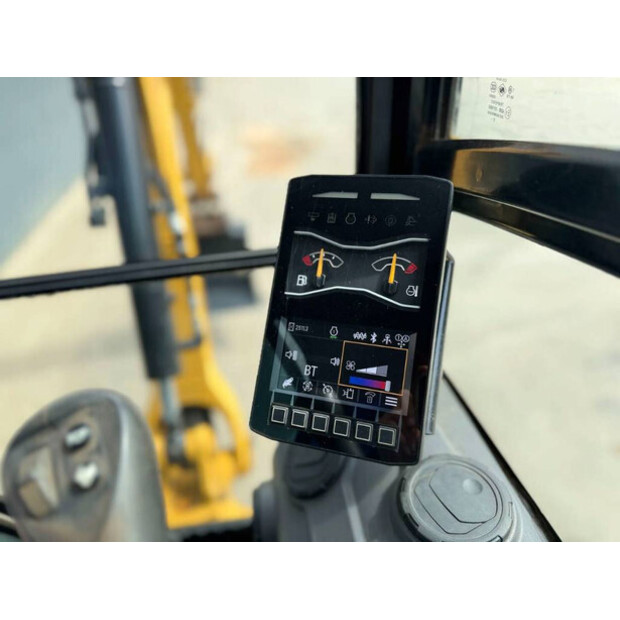 2021 Caterpillar 301.8-46814835