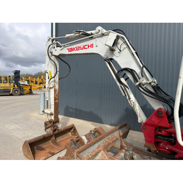 2017 TAKEUCHI TB230-46814844