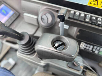 2017-takeuchi-tb230-1447315-46814873