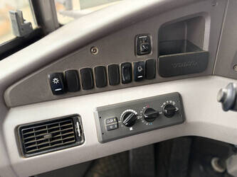 2013-volvo-a30f-1447321-46815179