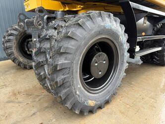 2015-caterpillar-m318f-1447344-46816136