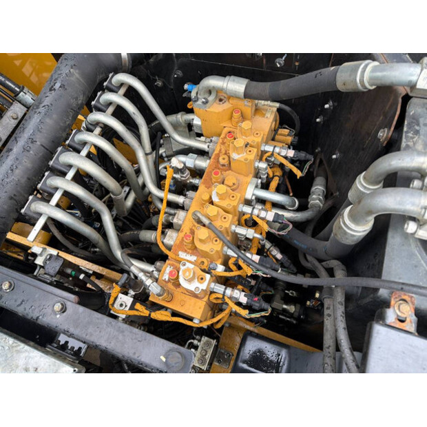 2015 Caterpillar M318F-46816151