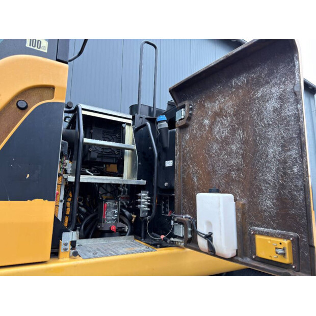 2015 Caterpillar M318F-46816199