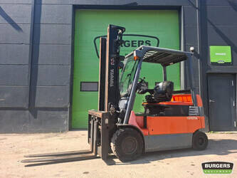 صورة ل رافعات شوكية 2008 تويوتا 7FBMF30