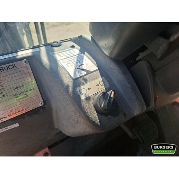 2008 تويوتا 7FBMF30-46816905