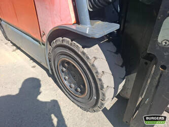 2008-toyota-7fbmf30-1447370-46816908