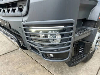 2026-mercedes-benz-arocs-4045-1447383-46817210