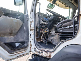 2005-renault-kerax-370-1447388-46817347