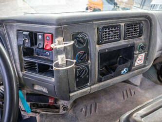 2005-renault-kerax-370-1447388-46817349