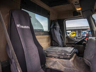 2005-renault-kerax-370-1447388-46817351