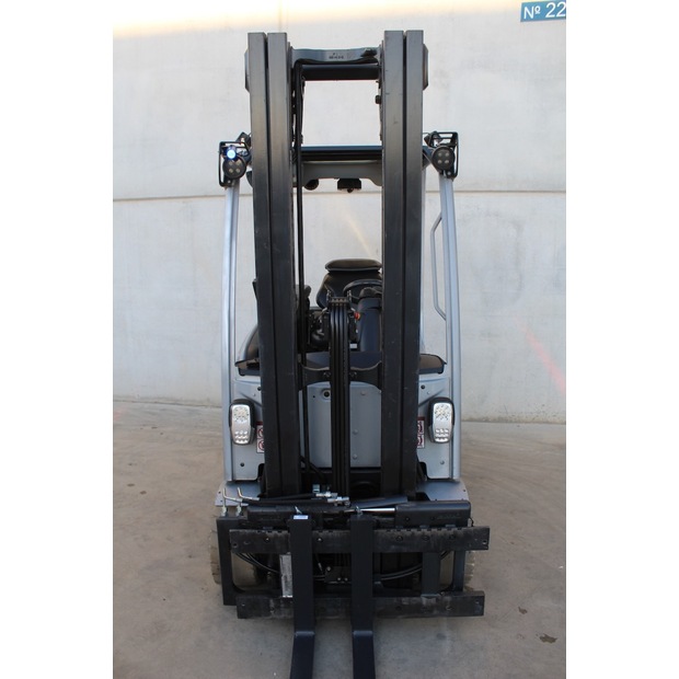 2018 Still RX20-20P-46825850