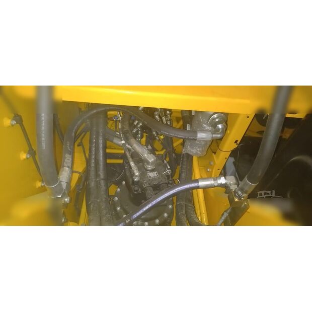 2026 JCB JS210 LC-46827962