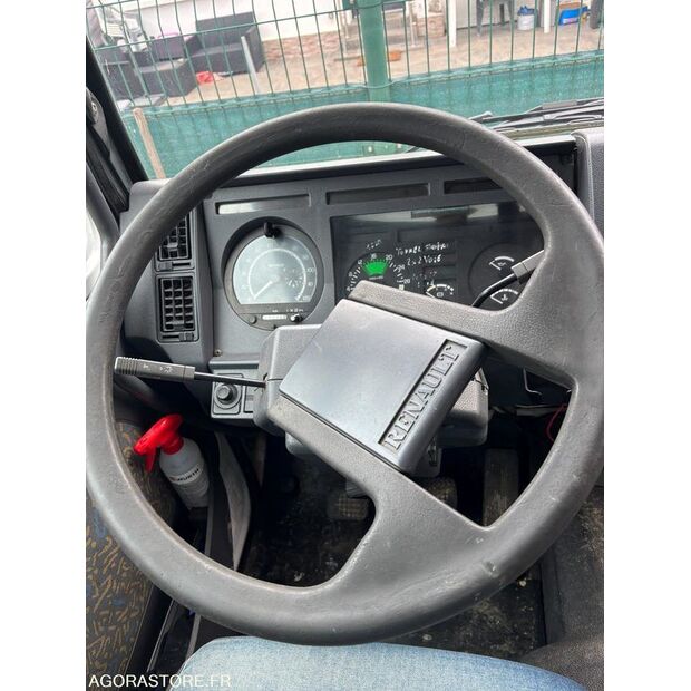 1999 Renault M150-46832305