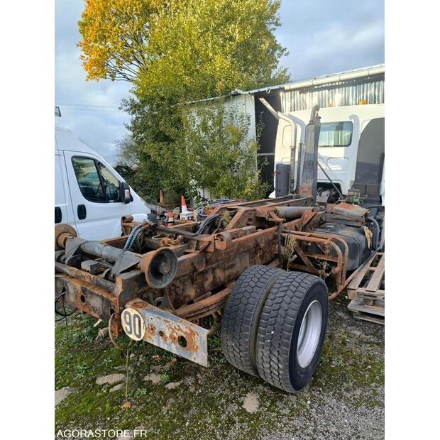2001 Renault Midlum-46832316