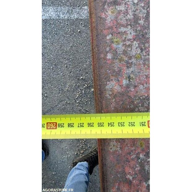 2006 KAISER-46832354