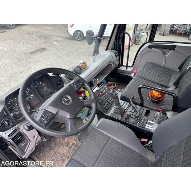 2004 Mercedes-Benz UNIMOG U400-46832473