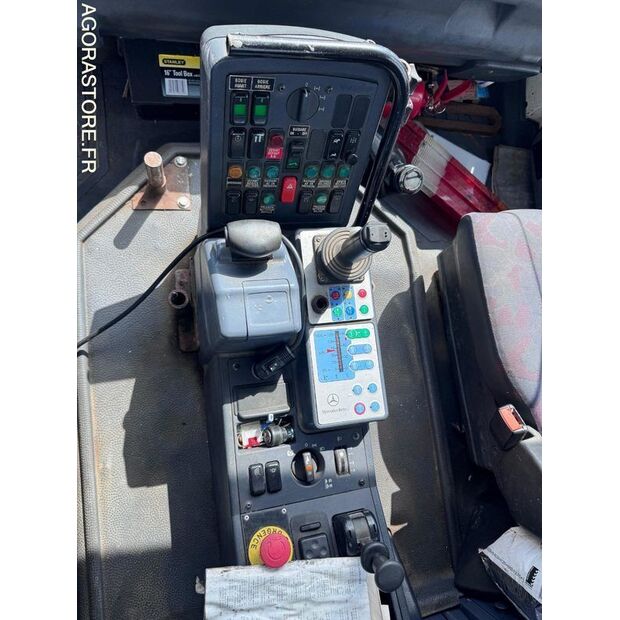 2004 Mercedes-Benz UNIMOG U400-46832475