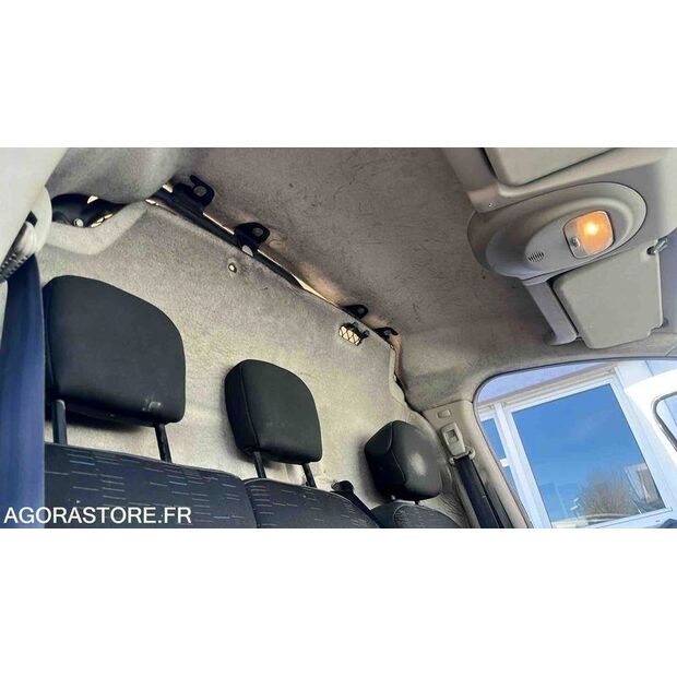 2011 Citroen BERLINGO-46832501