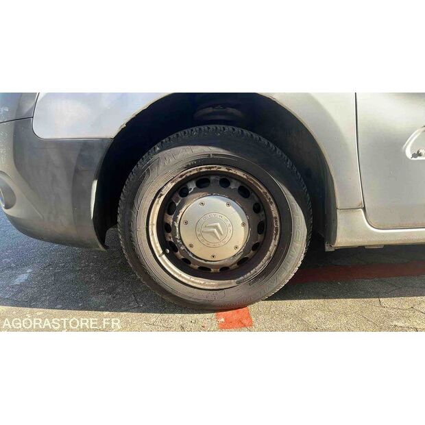 2011 Citroen BERLINGO-46832513