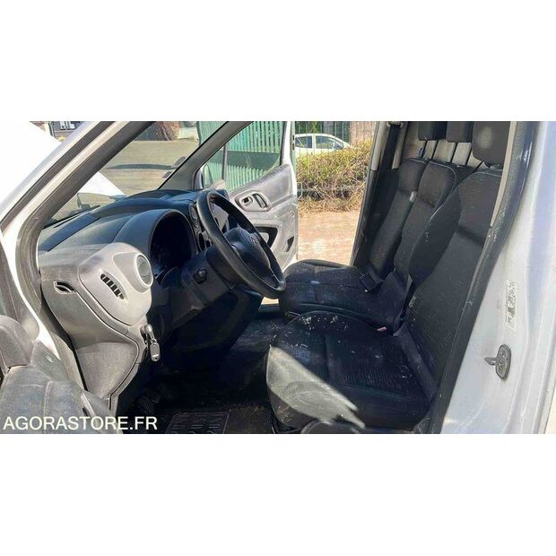 2011 Citroen BERLINGO-46832519