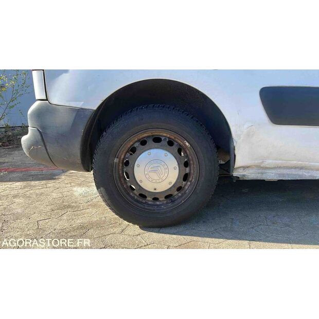 2011 Citroen BERLINGO-46832540