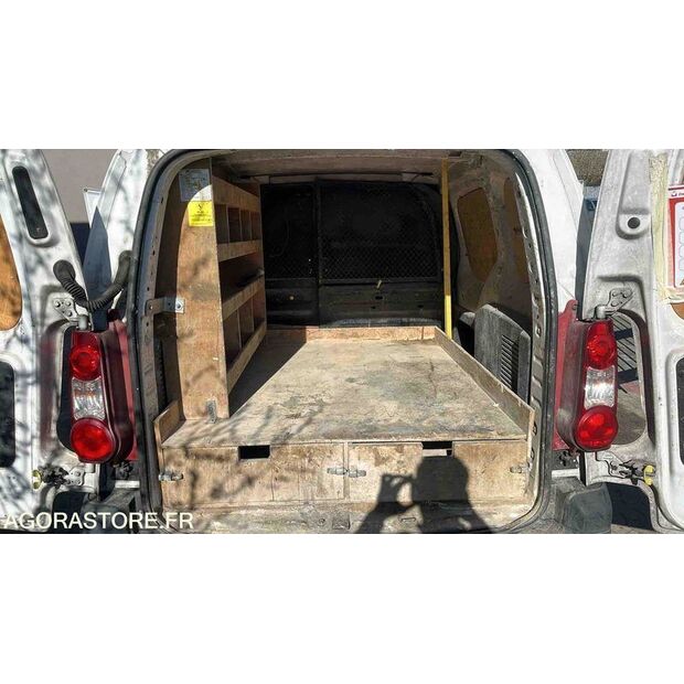 2011 Citroen BERLINGO-46832545