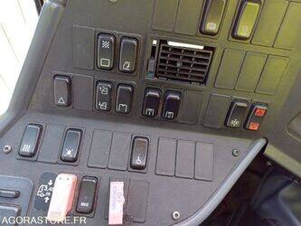 2009-mercedes-benz-intouro-1447483-46832607