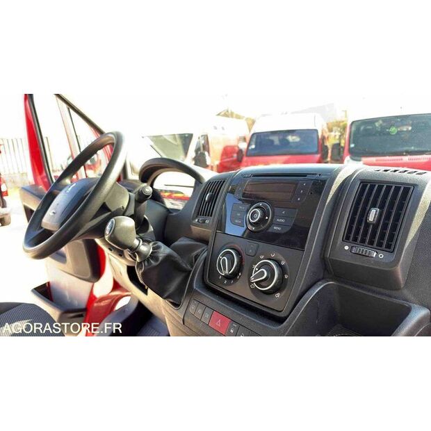 2012 بيجو BOXER-46832700