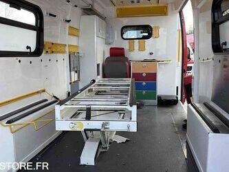 2012-peugeot-boxer-1447487-46832703