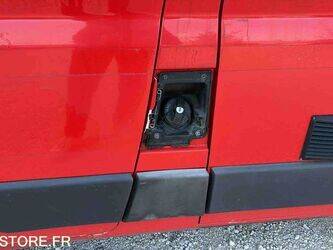 2012-peugeot-boxer-1447487-46832730