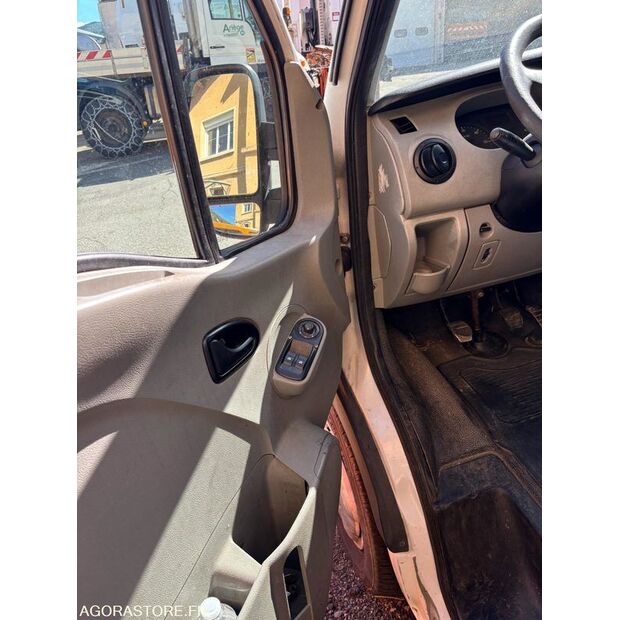 2008 رينو Master-46832815