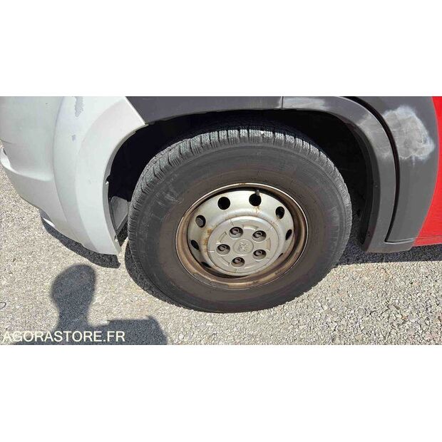 2012 بيجو BOXER-46832938