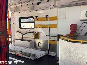 2012-peugeot-boxer-1447496-46832953