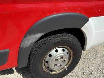 2012-peugeot-boxer-1447496-46832957