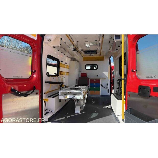 2012 Peugeot BOXER-46833078