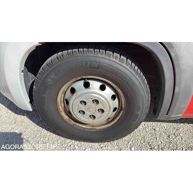 2012 Peugeot BOXER-46833091