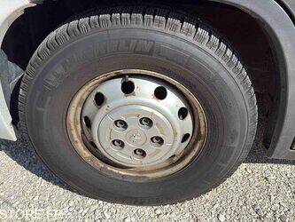 2012-peugeot-boxer-1447499-46833091