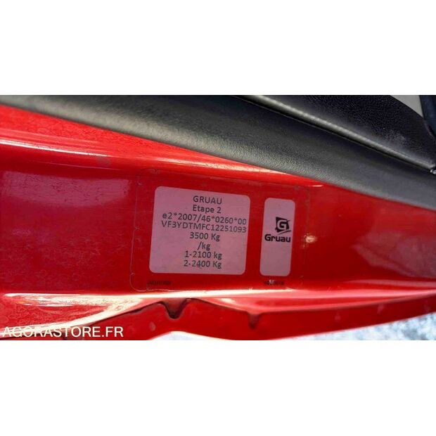 2012 Peugeot BOXER-46833092