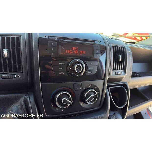 2012 Peugeot BOXER-46833094