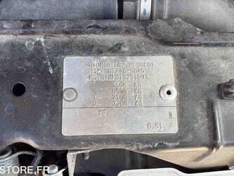 2012-peugeot-boxer-1447499-46833102