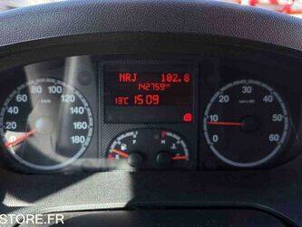 2012-peugeot-boxer-1447499-46833103