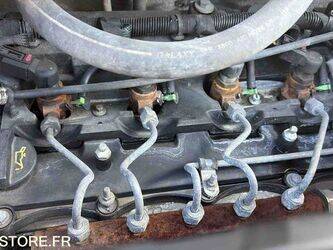 2012-peugeot-boxer-1447499-46833106