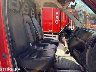 2012-peugeot-boxer-1447499-46833107