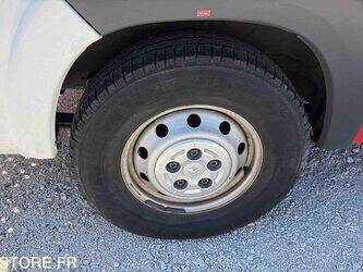 2012-peugeot-boxer-1447499-46833110